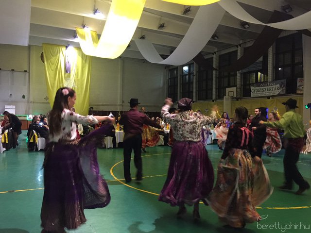 12. Jótékonysági Kórházbál 36